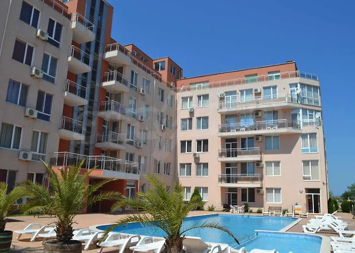 Balkan Breeze 15 Апартамент *